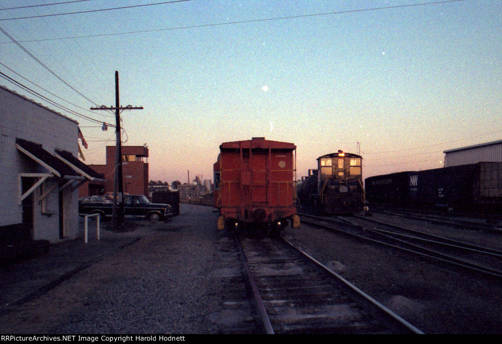 SOU x464 sits outside the old yard office late in the afternoon